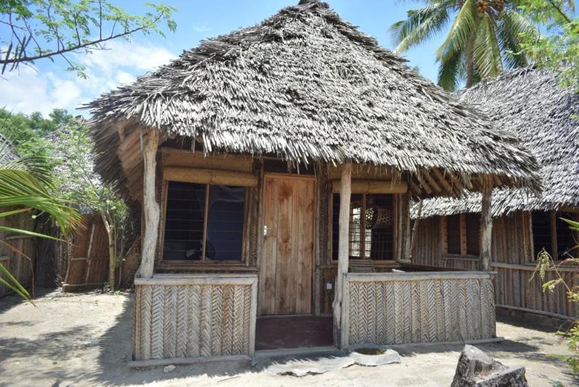 Ushongo Beach Bandas Pangani ภายนอก รูปภาพ