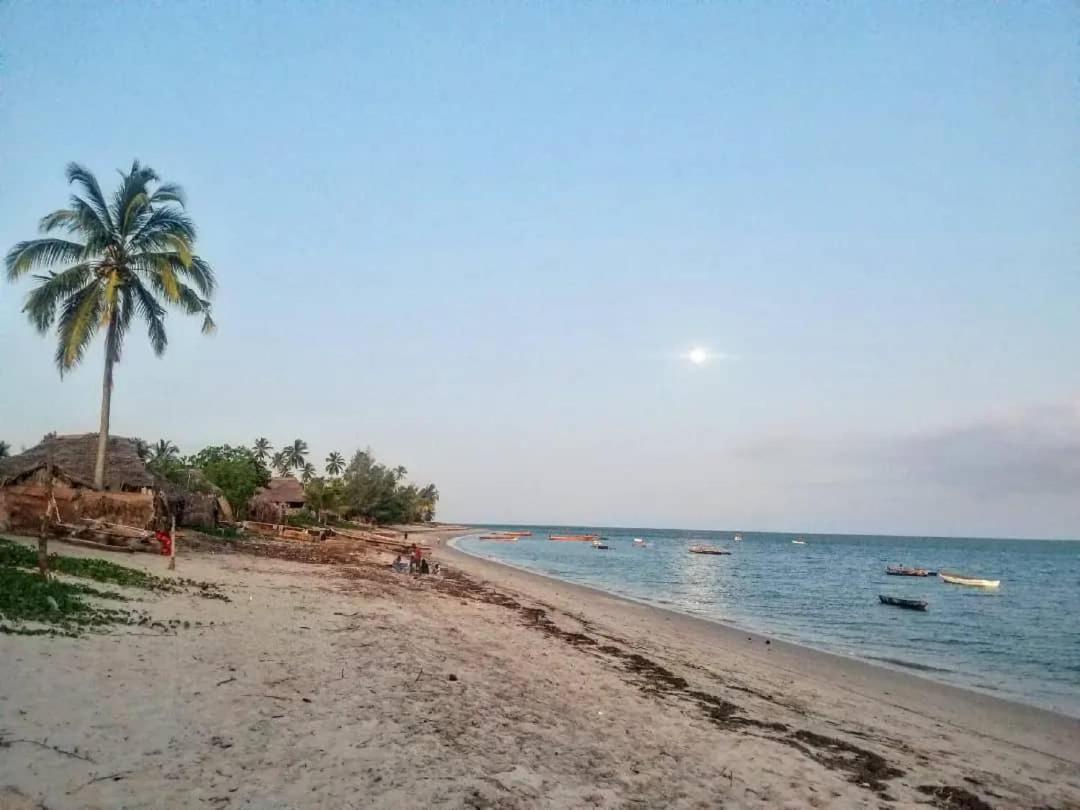 Ushongo Beach Bandas Pangani ภายนอก รูปภาพ