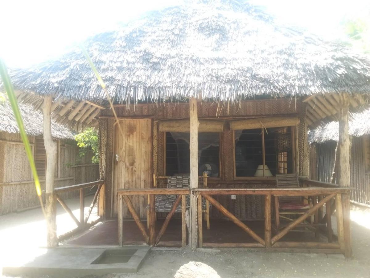 Ushongo Beach Bandas Pangani ภายนอก รูปภาพ