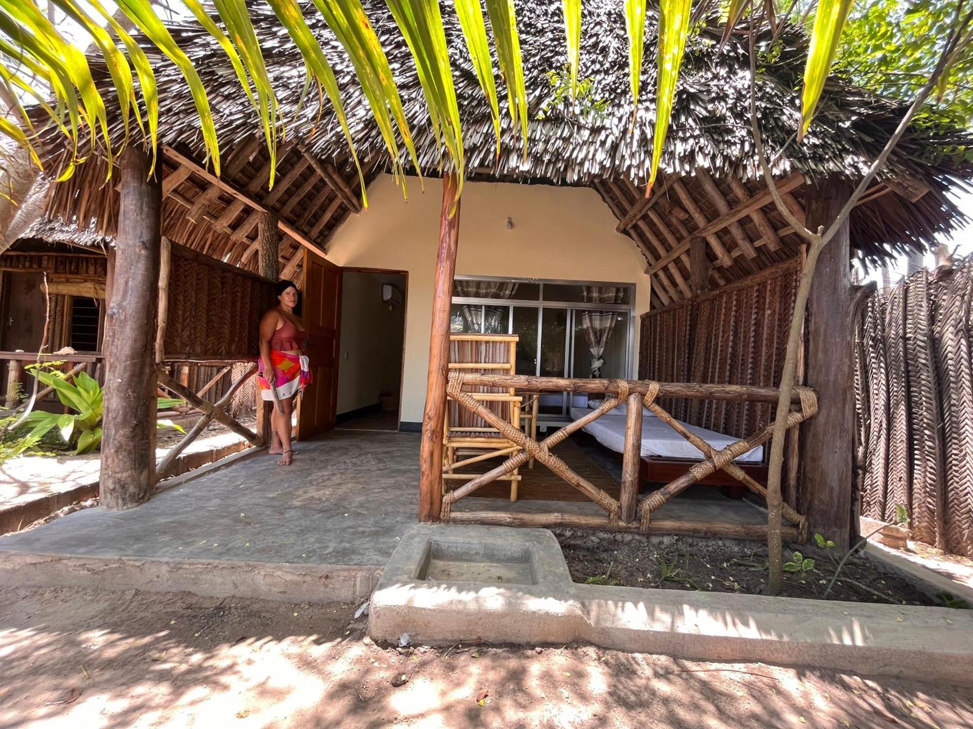 Ushongo Beach Bandas Pangani ภายนอก รูปภาพ